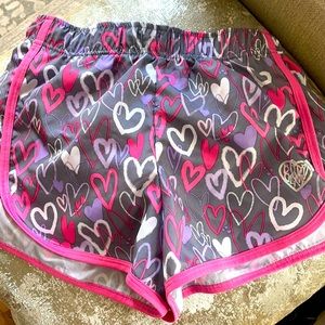 NWOT athletic shorts girls size 10💕 *1